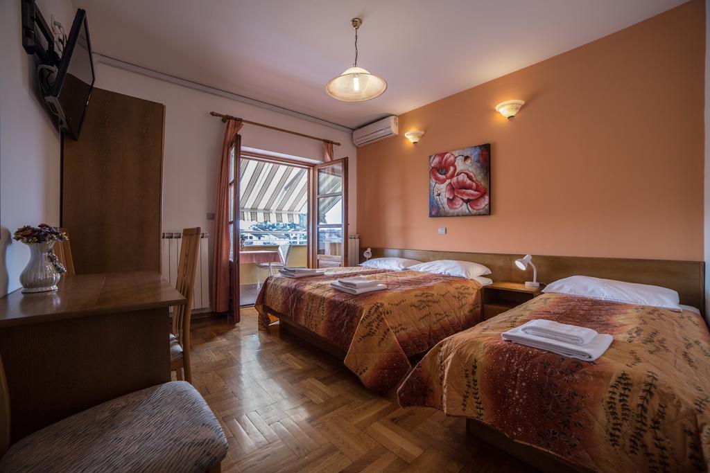 Pansion Valbruna Rovinj Habitación foto